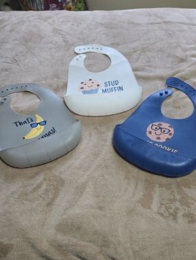 Silicone Baby Bib Set - White, Gray, Blue